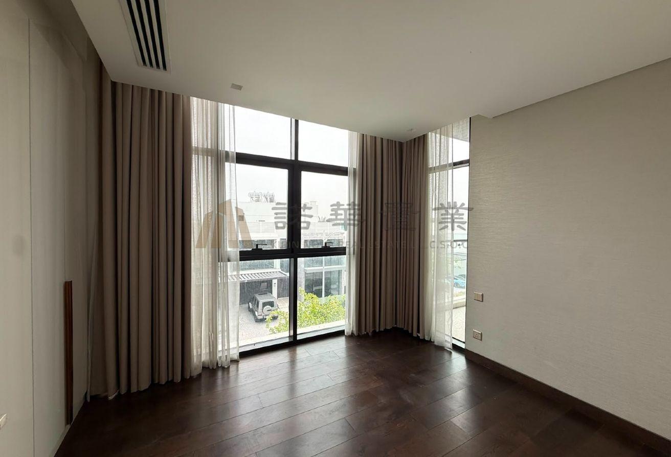 Vacant 3BR | Well Maintained | Modern Layout photo 13