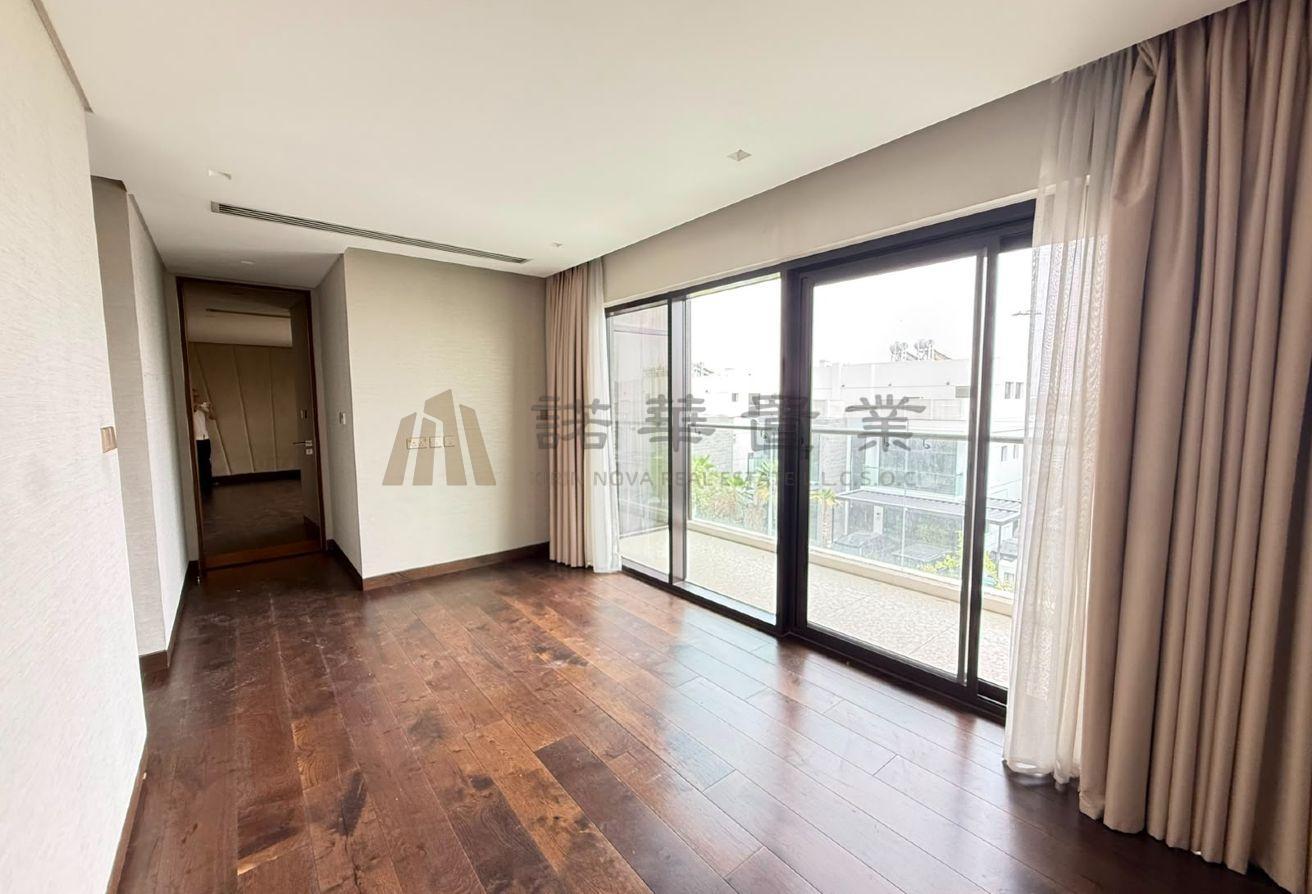 Vacant 3BR | Well Maintained | Modern Layout photo 12