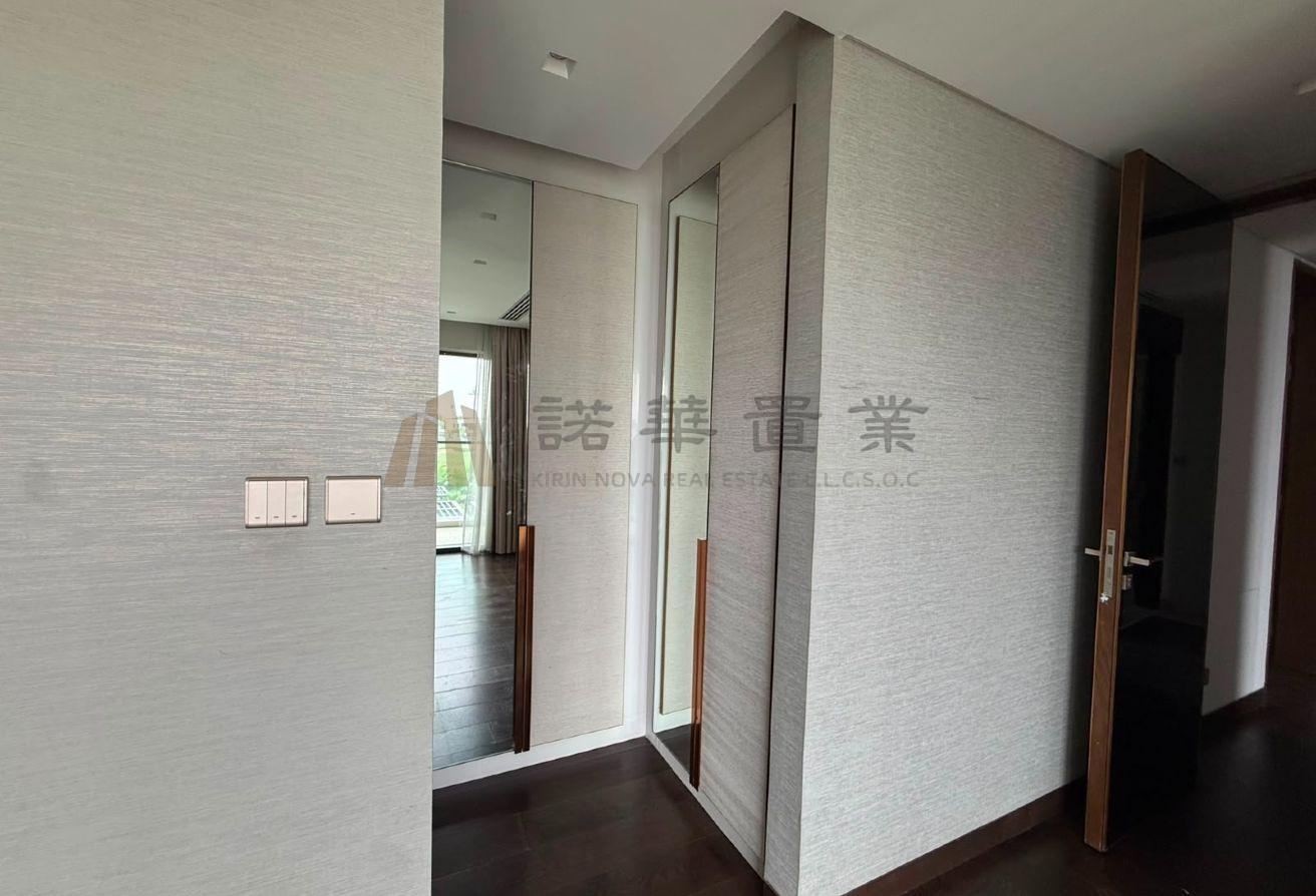 Vacant 3BR | Well Maintained | Modern Layout photo 9