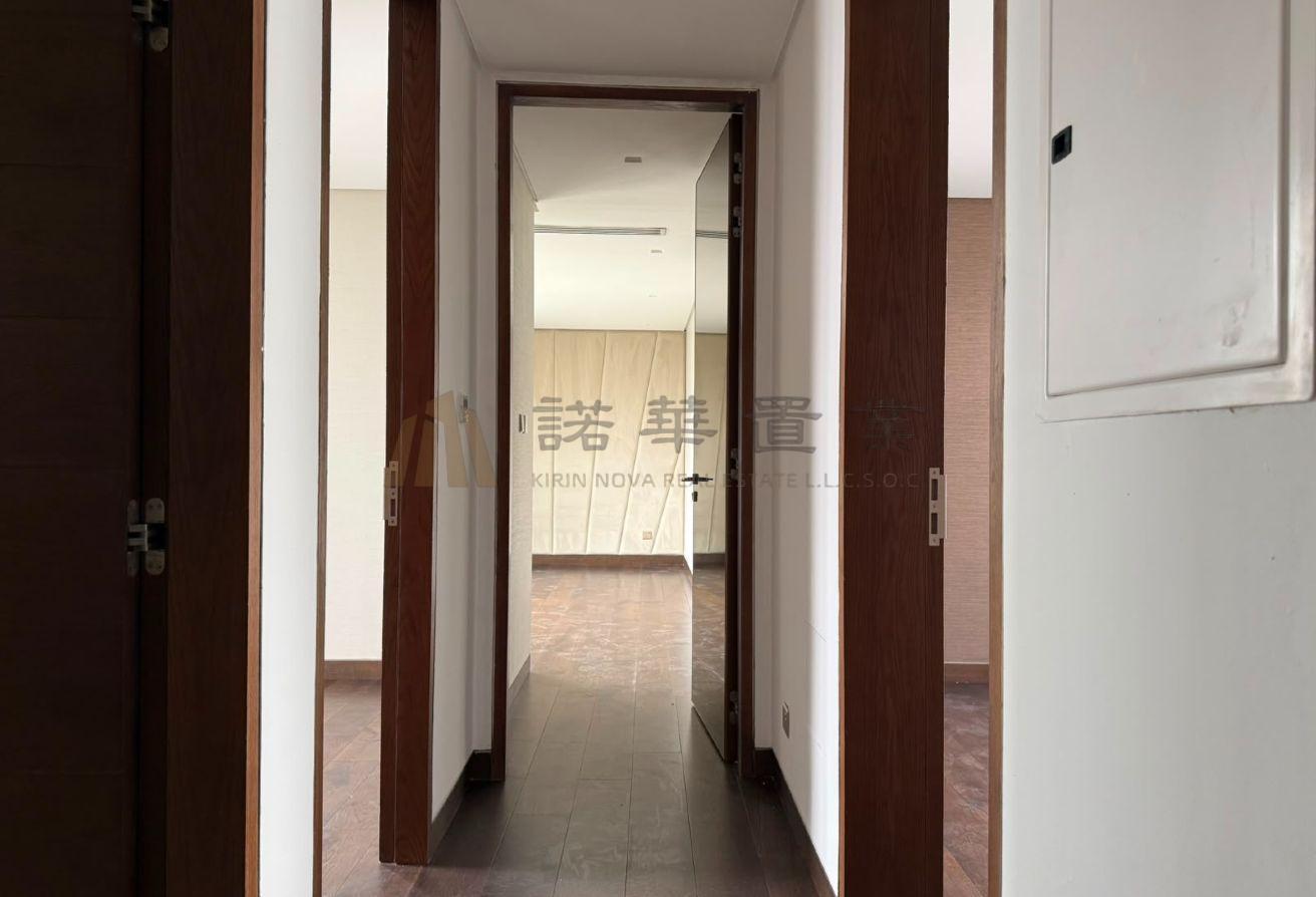 Vacant 3BR | Well Maintained | Modern Layout photo 5