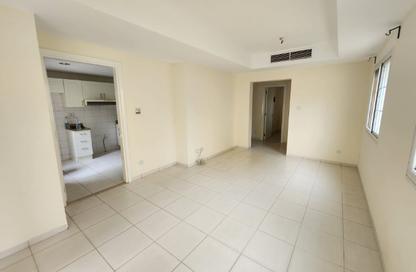 Villa - 2 Bedrooms - 3 Bathrooms for rent in Springs 9 - The Springs - Dubai