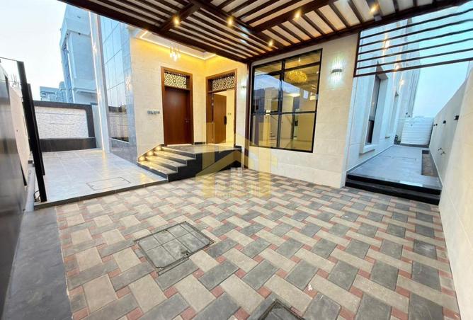 78183800 - Property Image 2