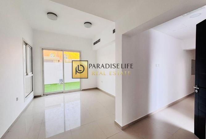 70299240 - Property Image 2