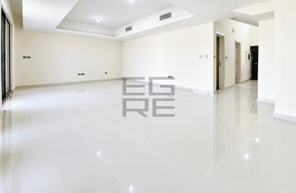 Villa - 3 - 4 for rent in Coursetia - Damac Hills 2 - Dubai