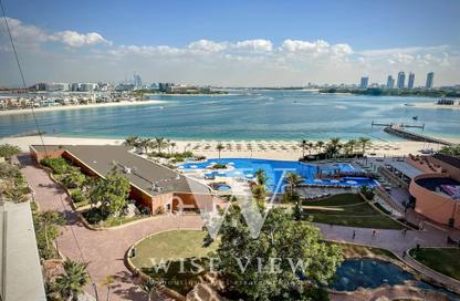 Apartment - 1 - 2 for sale in Emerald - Tiara Residences - Palm Jumeirah - Dubai