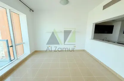 Apartment - 1 Bedroom - 2 Bathrooms for rent in Golf Tower - Dubai Sports City - Dubai