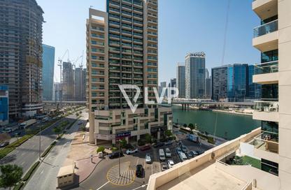 Apartment - 1 - 1 for rent in Mayfair Tower - Business Bay - Dubai
