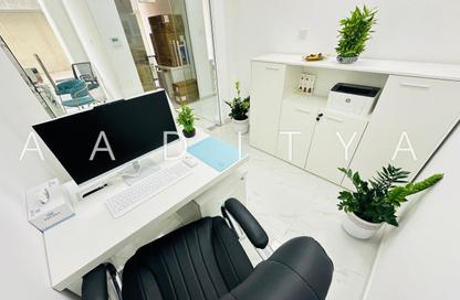 Office Space - Studio - 1 Bathroom for rent in Reem Residency - Al Karama - Dubai