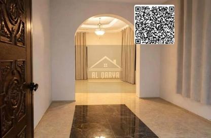 Villa - 5 - 6 for rent in Gate Tower 1 - Musheiref - Ajman