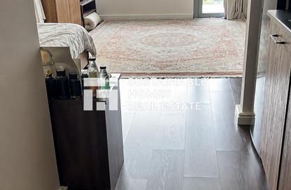 Apartment - Studio - 1 Bathroom for rent in Oasis Residences - Masdar City - Abu Dhabi