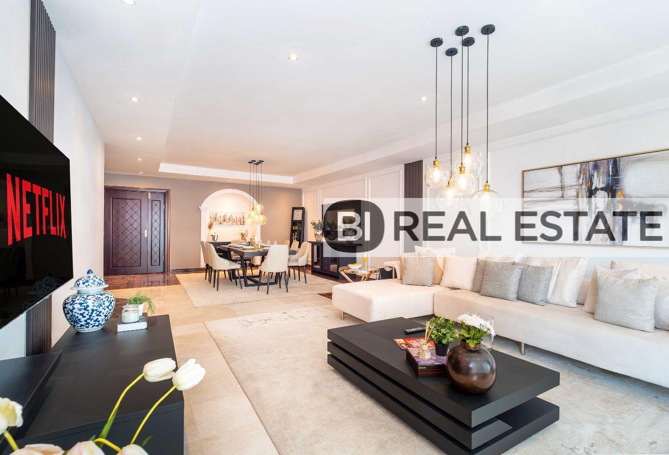 Furnished 3BR Apartment | Marina & City Views photo 6