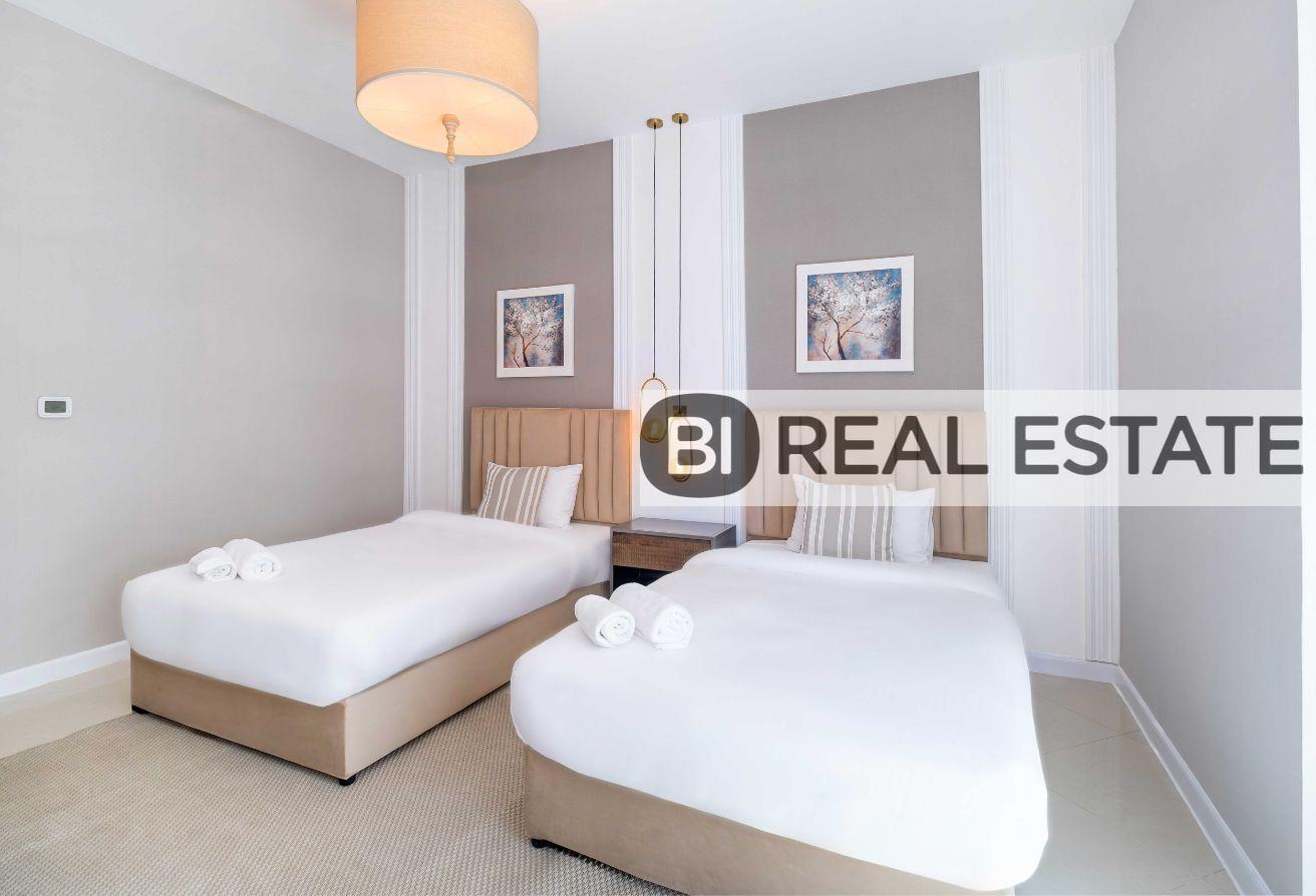Furnished 3BR Apartment | Marina & City Views photo 12