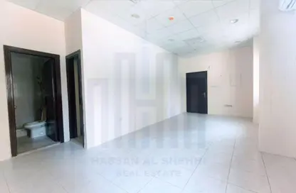 Apartment - 1 Bathroom for rent in Fire Station Road - Muwaileh - Sharjah