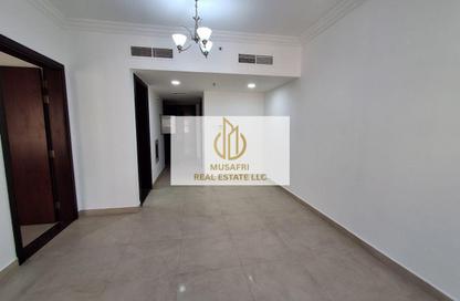 Apartment - 1 Bedroom - 1 Bathroom for rent in Muwailih Building - Muwaileh - Sharjah