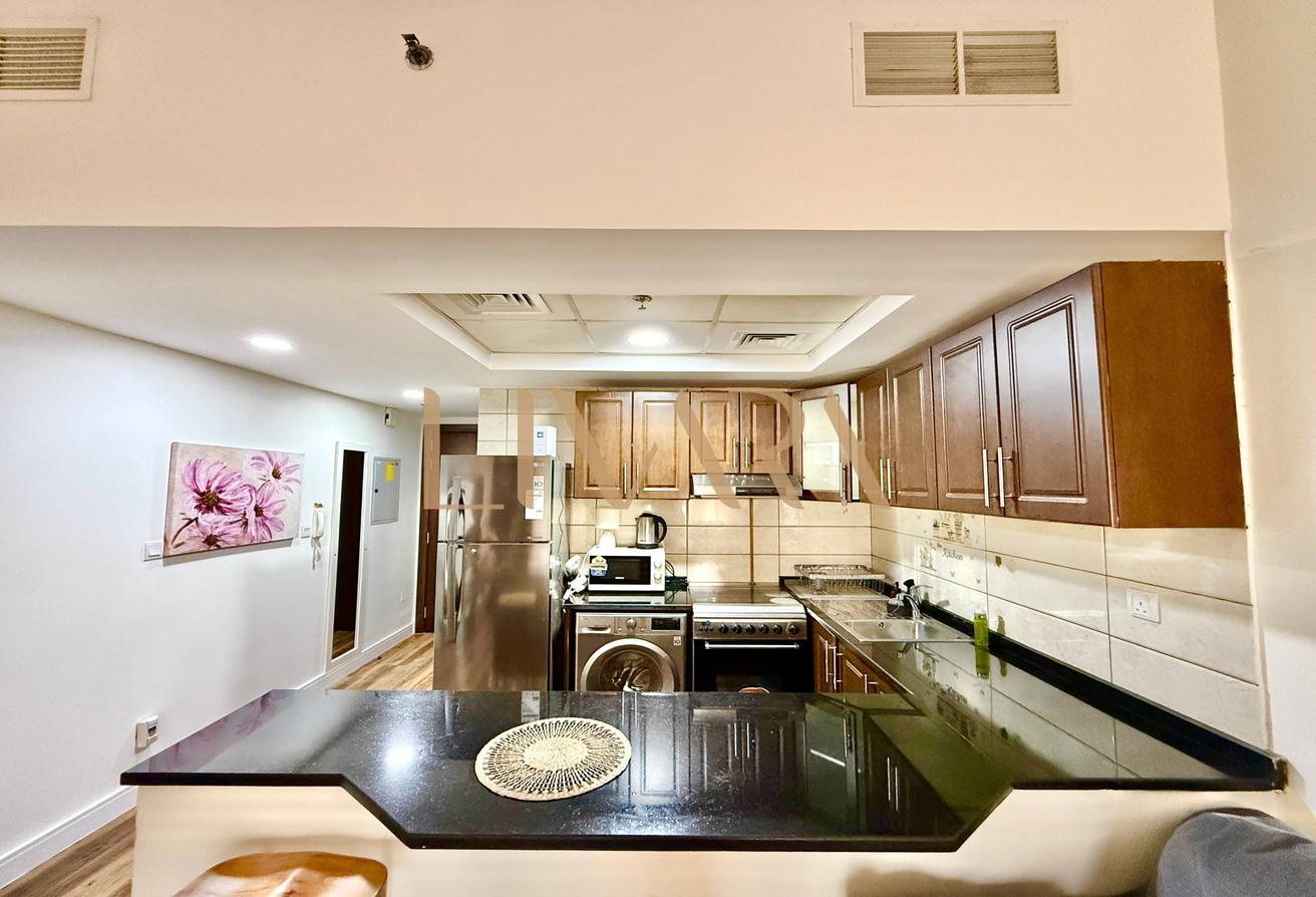 Furnished | Next to Circle Mall | Flexible Cheques photo 2