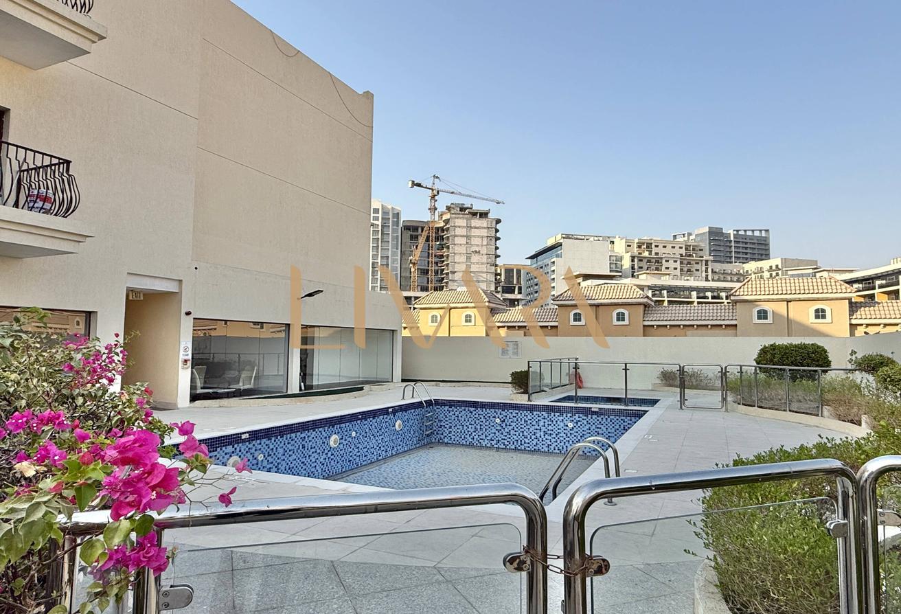 Furnished | Next to Circle Mall | Flexible Cheques photo 14