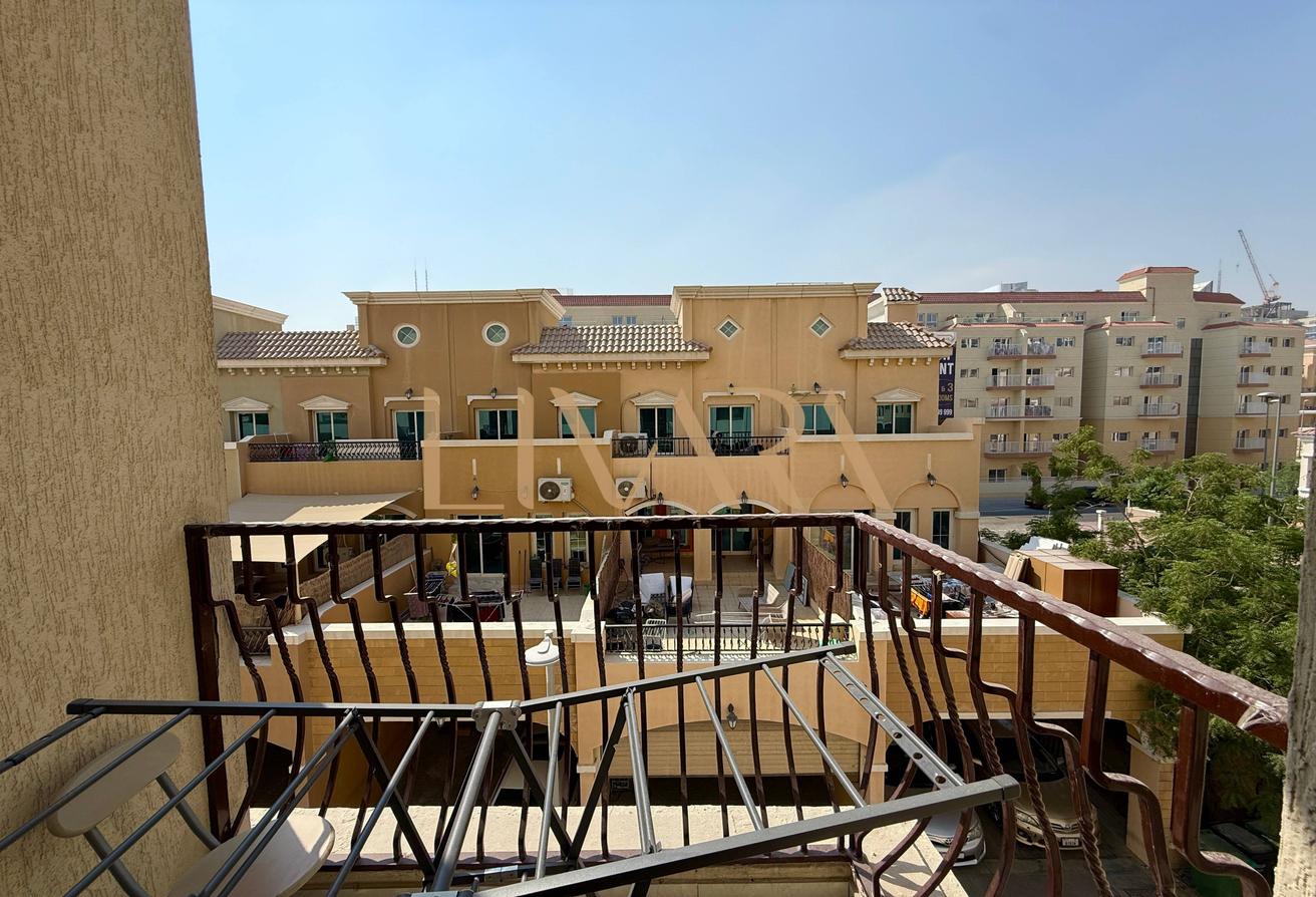 Furnished | Next to Circle Mall | Flexible Cheques photo 11