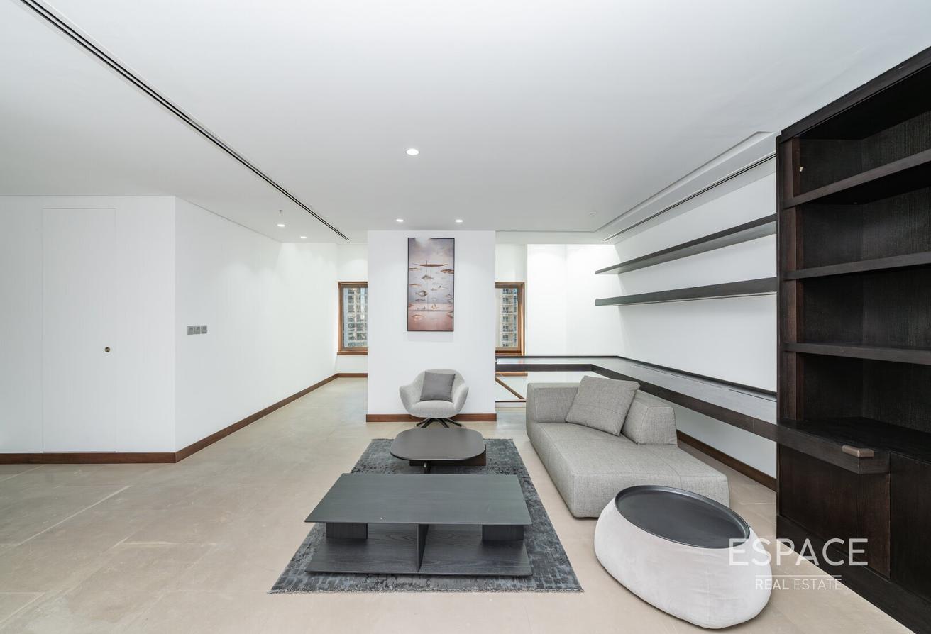 5 Bed | Panoramic Marina Views | Duplex photo 9