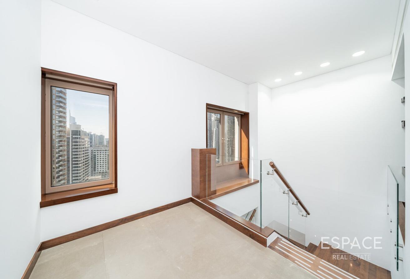 5 Bed | Panoramic Marina Views | Duplex photo 10