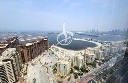 Apartment - Studio - 1 Bathroom for rent in The Palm Tower - Palm Jumeirah - Dubai