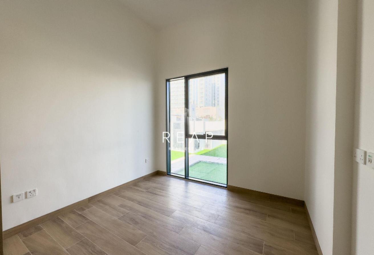 Corner Unit | Vastu | Available in June photo 10