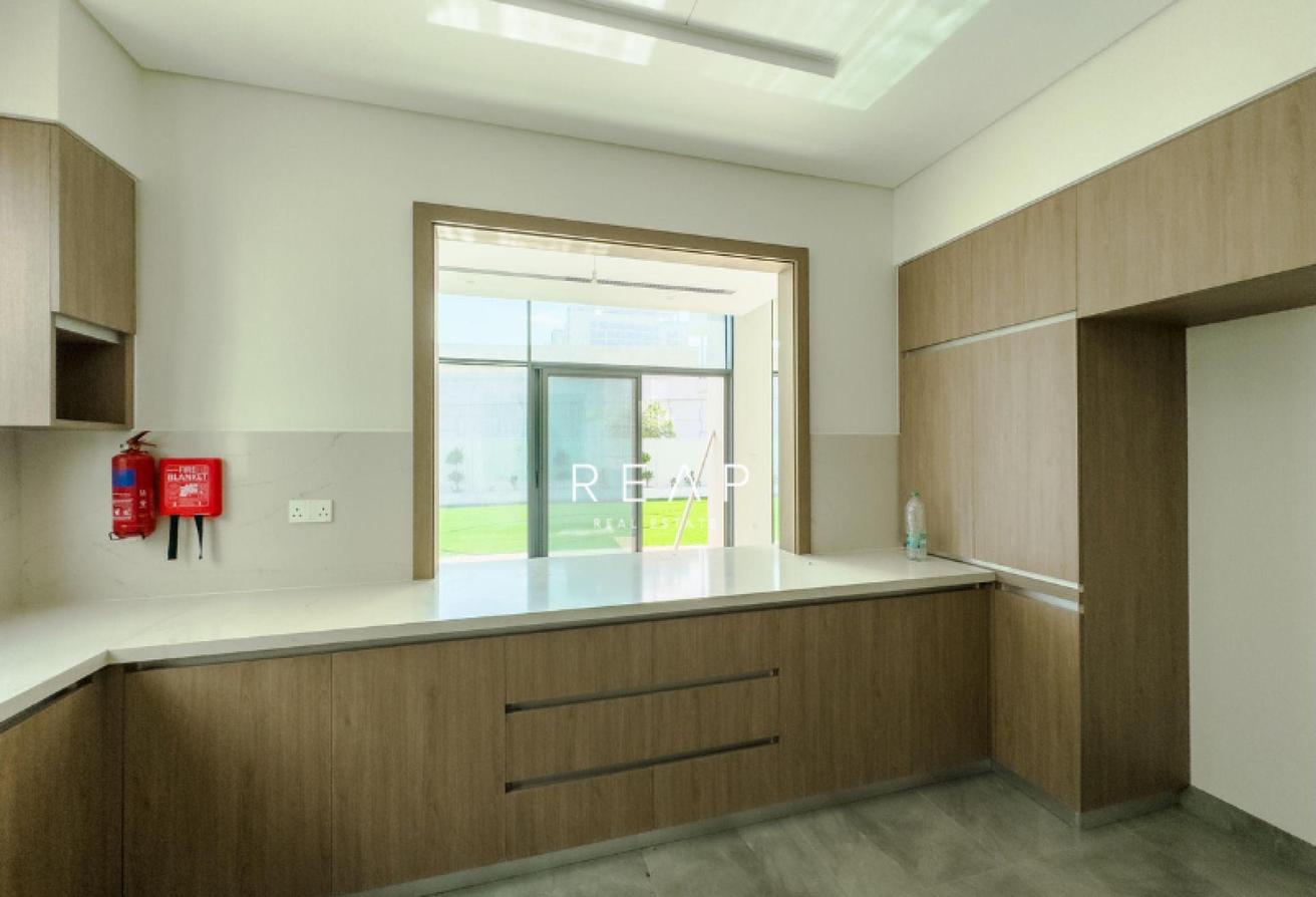 Corner Unit | Vastu | Available in June photo 7