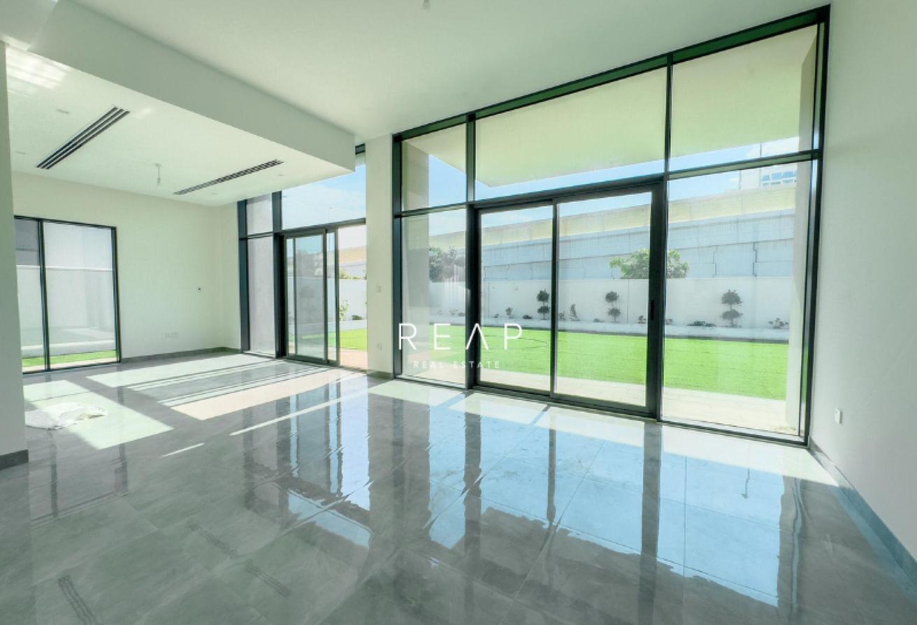 Corner Unit | Vastu | Available in June photo 6