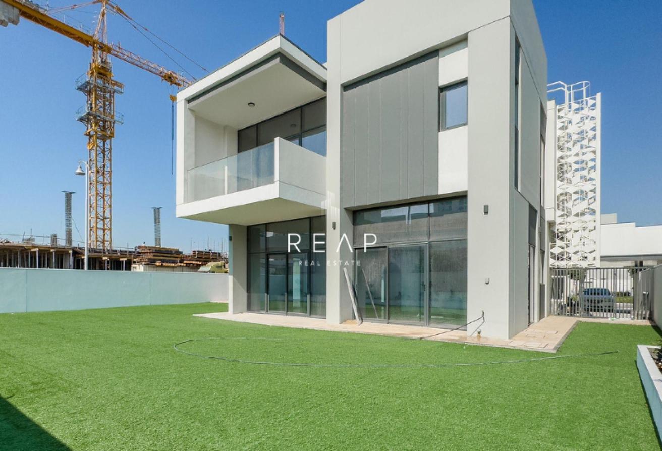 Corner Unit | Vastu | Available in June photo 5