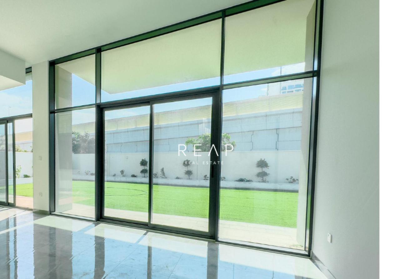 Corner Unit | Vastu | Available in June photo 9
