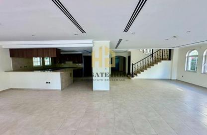 Villa - 4 Bedrooms - 5 Bathrooms for rent in Legacy Large - Legacy - Jumeirah Park - Dubai