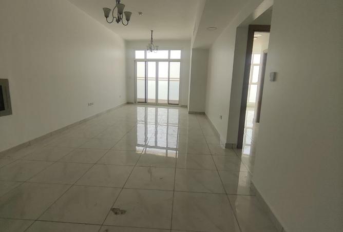 3BR Apartment First Row Ajman Corniche Open View