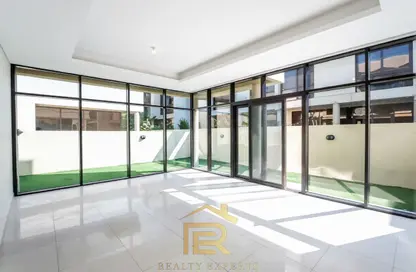 تاون هاوس - 3 غرف نوم - 4 حمامات للايجار في روكوود - داماك هيلز - دبي