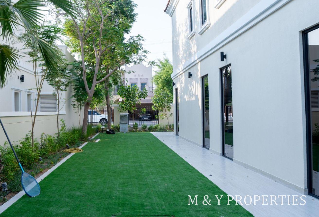 Vacant | Upgraded Villa with Private Pool photo 13