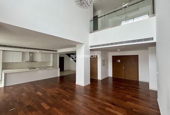 97833300 - Property Main Image