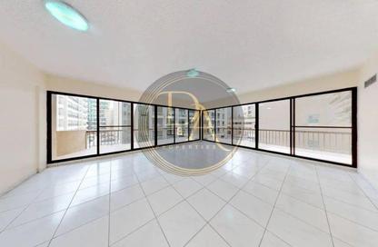 Apartment - 3 Bedrooms - 3 Bathrooms for rent in Golden Sands 1 - Mankhool - Bur Dubai - Dubai