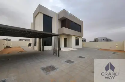 Villa - 5 Bedrooms - 6 Bathrooms for rent in Al Aweer 1 - Al Aweer - Dubai
