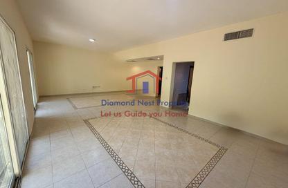 Villa - 2 Bedrooms - 4 Bathrooms for rent in Seashore - Rabdan - Abu Dhabi