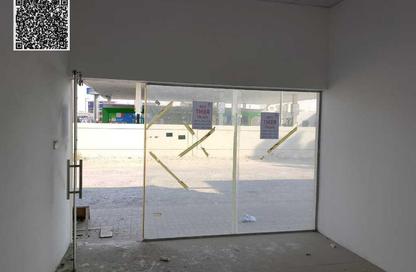 Shop - Studio for rent in Al Sajaa - Sharjah