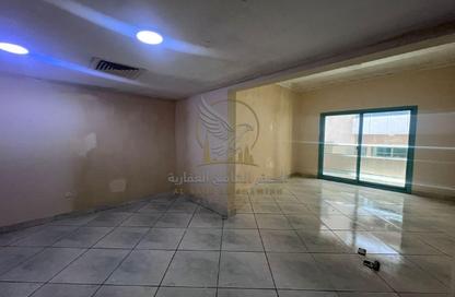 Apartment - 1 - 2 for rent in Al Khan Corniche - Al Khan - Sharjah