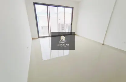 شقة - 1 حمام للايجار في أبتاون الزاهية - الزاهية - تجارية مويلح - الشارقة شقة - 1 حمام للايجار في أبتاون الزاهية - الزاهية - تجارية مويلح - الشارقة