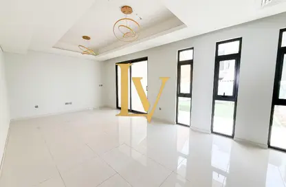 تاون هاوس - 3 غرف نوم - 5 حمامات للبيع في فلل اوروم - العرعر شجر - داماك هيلز 2 - دبي