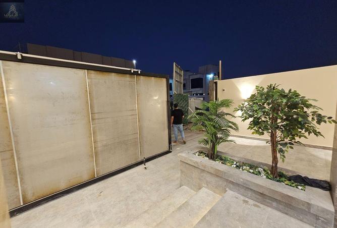 77366681 - Property Image 2