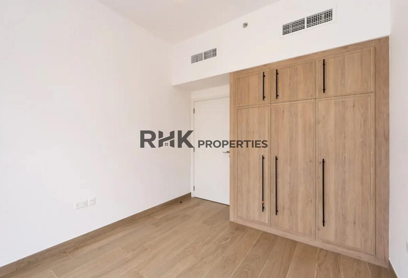 Multiple Cheqs |Fitted Kitchen | 1 Bedroom photo 5