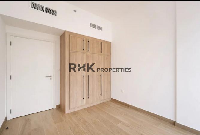 136088900 - Property Image 3