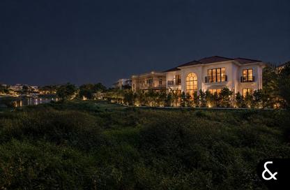 Villa - 4 - 5 for sale in Entertainment Foyer - European Clusters - Jumeirah Islands - Dubai