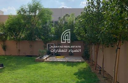 فيلا - 5 غرف نوم - 8 حمامات للبيع في أبتاون الزاهية - الزاهية - تجارية مويلح - الشارقة