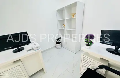 مكتب - غرفة نوم - 1 حمام للايجار في ريم ريزدنسي - الكرامة - دبي مكتب - غرفة نوم - 1 حمام للايجار في ريم ريزدنسي - الكرامة - دبي