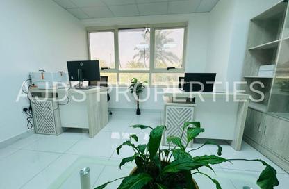 Office Space - Studio - 1 Bathroom for rent in Silver Home Building - Hor Al Anz - Deira - Dubai