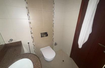 Apartment - 1 - 2 for rent in Al Khan Corniche - Al Khan - Sharjah