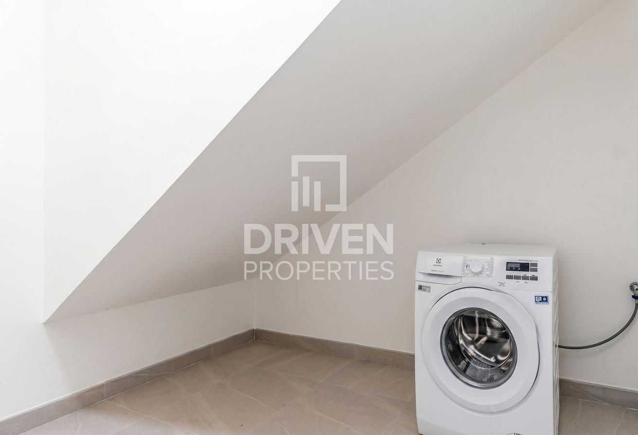 Branded new | Ready to Move in | 2 to 4 Cheques photo 15